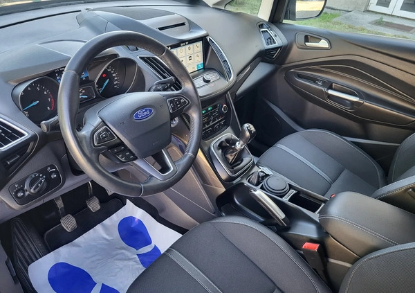 Ford C-MAX cena 36700 przebieg: 136417, rok produkcji 2016 z Złotów małe 781